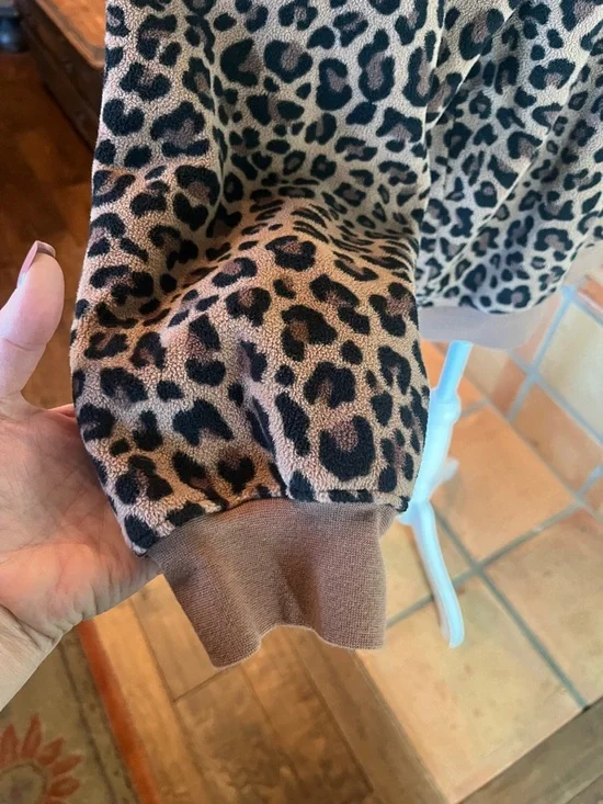 Nike Sportswear Phoenix Fleece Oversized Printed Crew-Neck Sweatshirt, size 1X - Picture 3 of 6